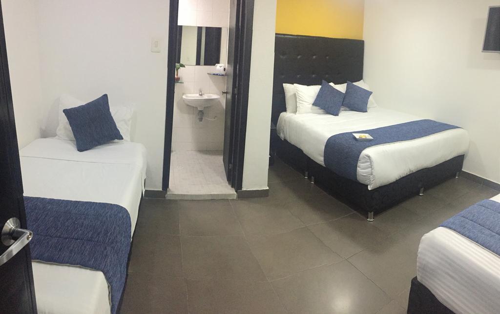 Hotel Aj Ferial Bogotá Exteriör bild