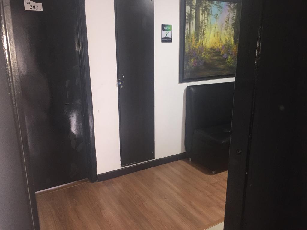 Hotel Aj Ferial Bogotá Exteriör bild