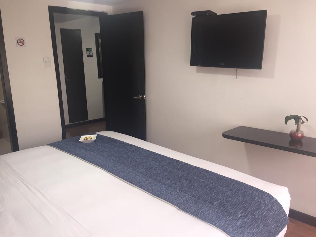 Hotel Aj Ferial Bogotá Exteriör bild