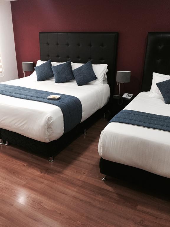 Hotel Aj Ferial Bogotá Exteriör bild