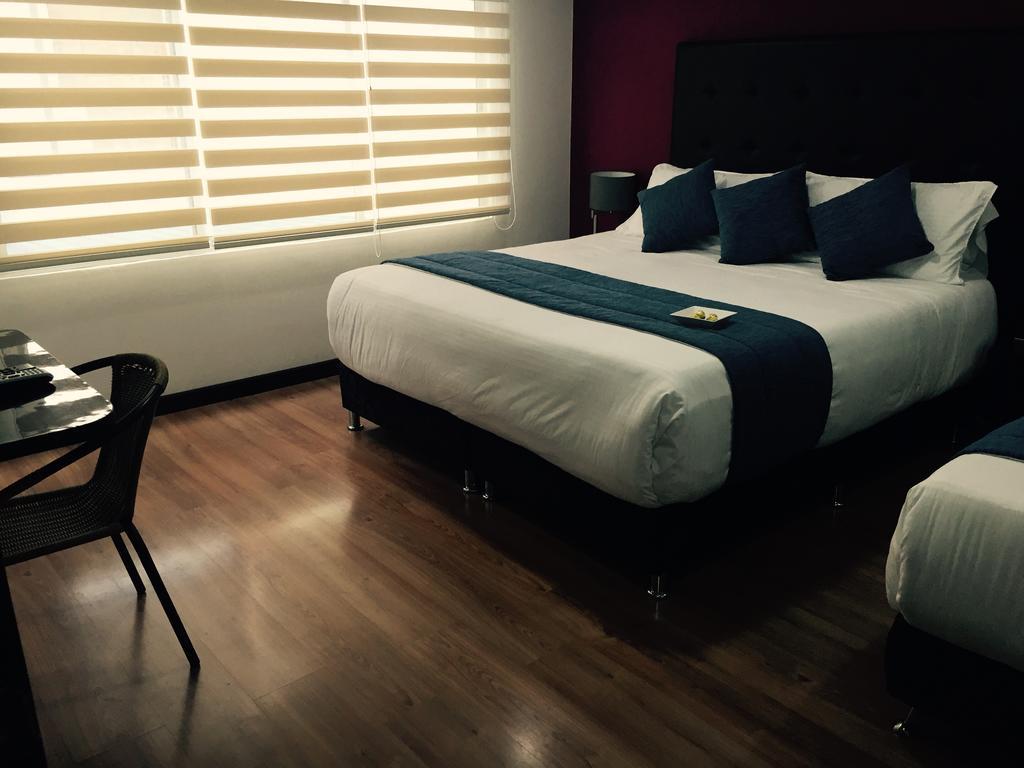 Hotel Aj Ferial Bogotá Exteriör bild
