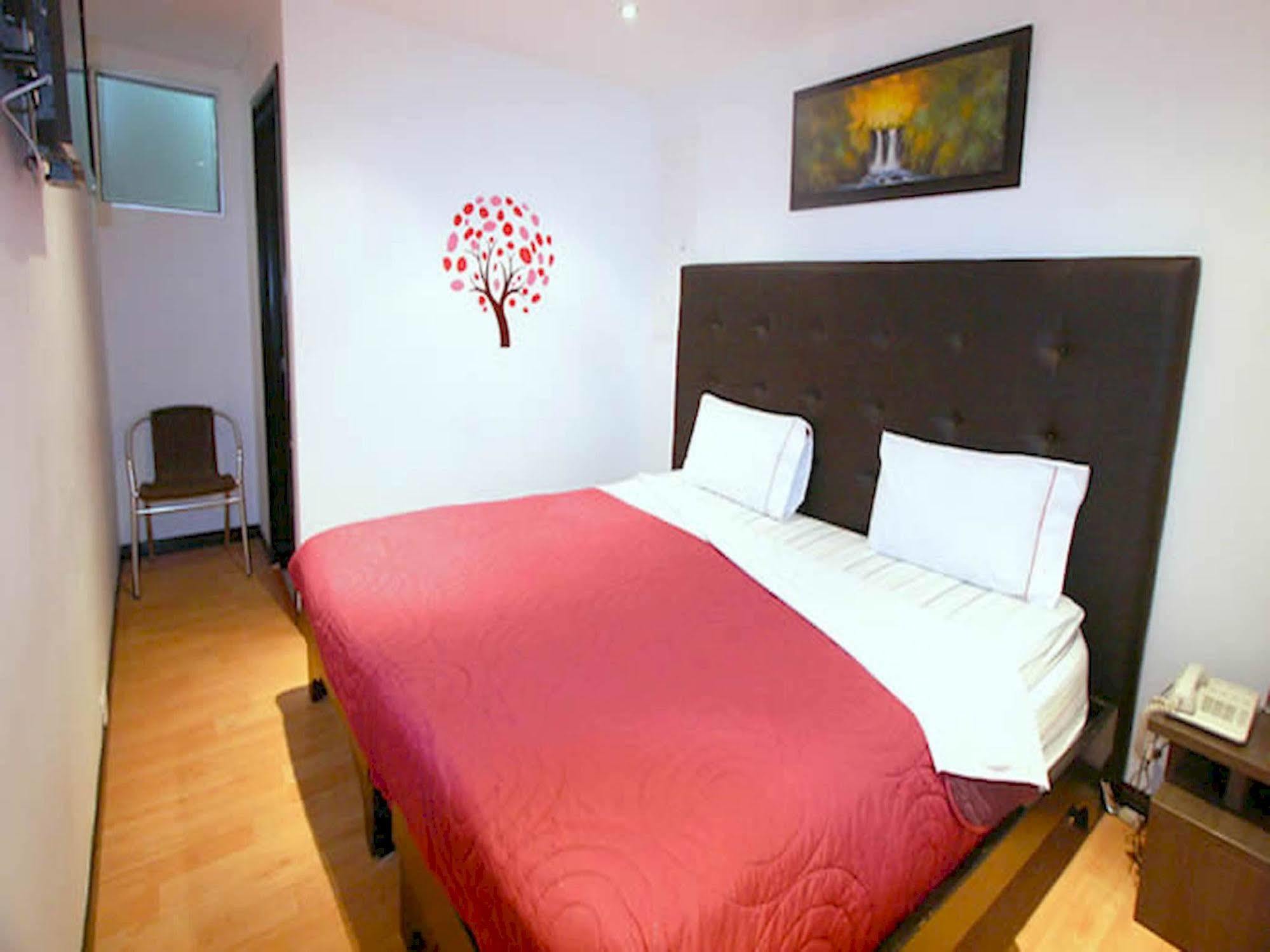 Hotel Aj Ferial Bogotá Exteriör bild