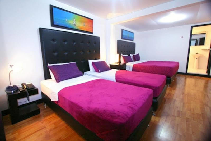 Hotel Aj Ferial Bogotá Exteriör bild